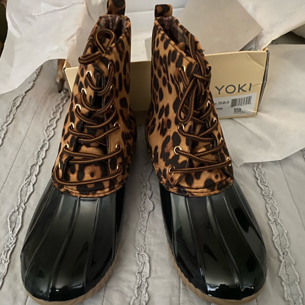 New In Box Leopard Duck Boots